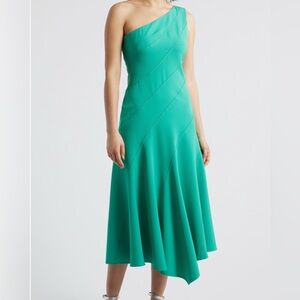 Elegant Green Midi Dress